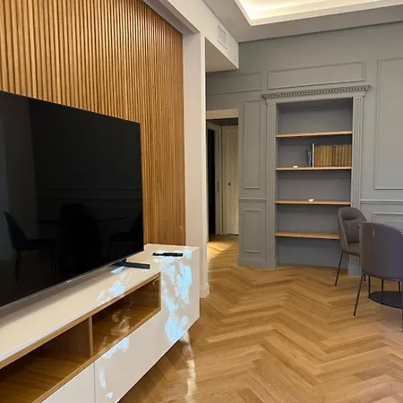 Luxury Modern In Quartiere Trieste, *