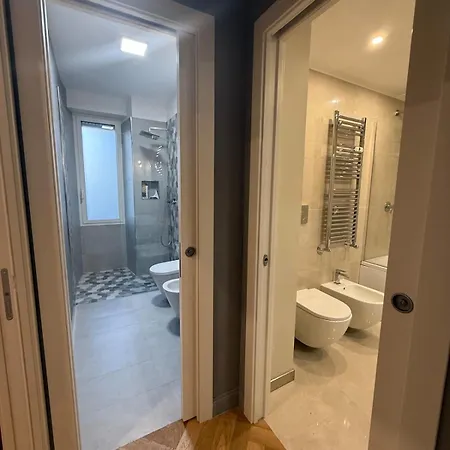 Luxury Modern In Quartiere Trieste, Apartment *