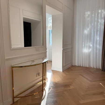 Luxury Modern In Quartiere Trieste, *